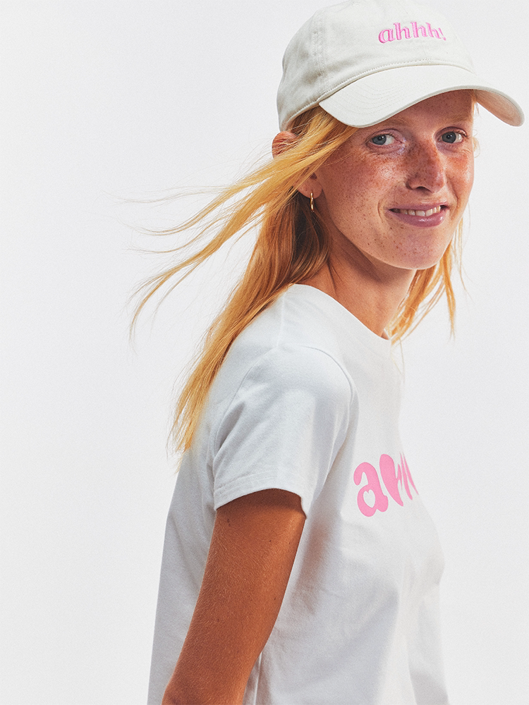 AHHH Logo With Heart Shape Print T-shirt