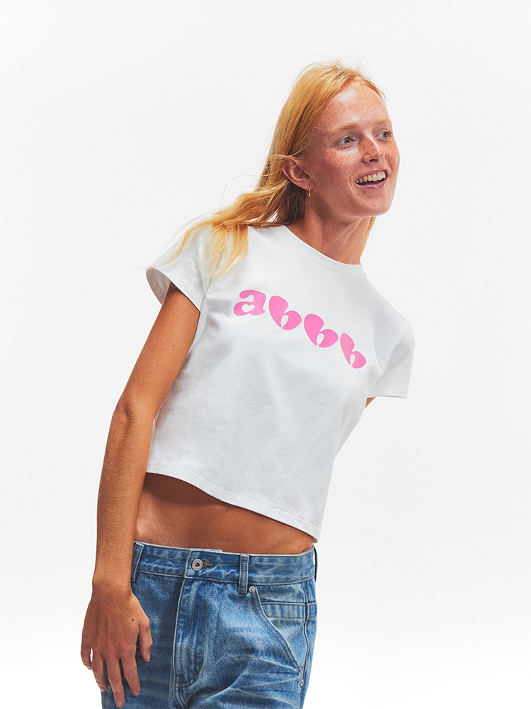 AHHH Logo With Heart Shape Print T-shirt
